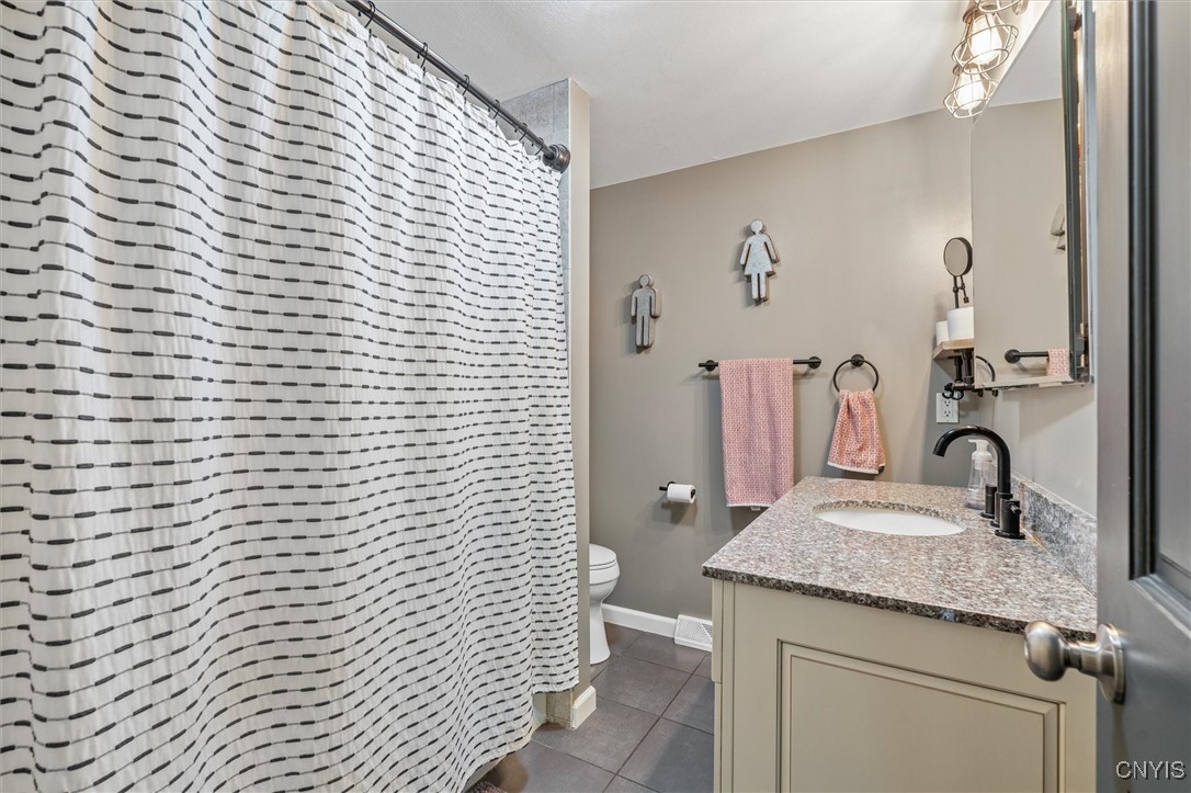 4913 Look Kinney Circle Liverpool, NY 13088 - Photo 26 of 48