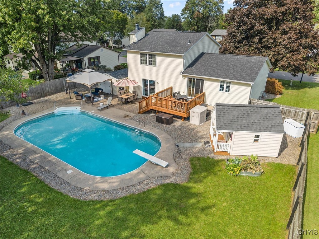 4913 Look Kinney Circle Liverpool, NY 13088 - Photo 4 of 48