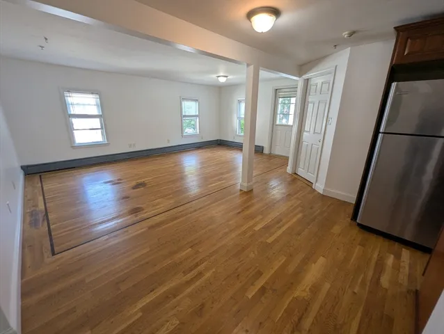 $2,400 | 19 Railroad Street, Unit B2, Acton, MA 01720