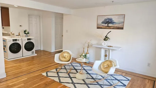 $2,300 | 19 Railroad Street, Unit B2, Acton, MA 01720