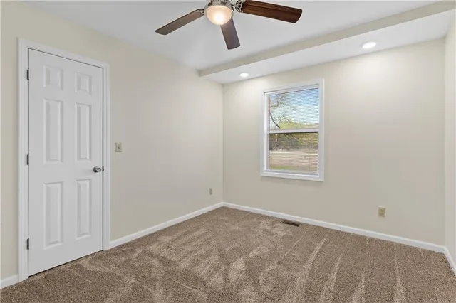 $550,000 | 730 East Cambridge Road, Belton, MO 64012