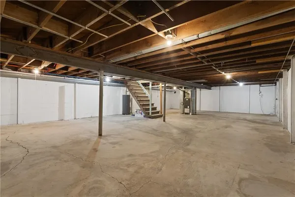 $495,000 | 730 East Cambridge Road, Belton, MO 64012