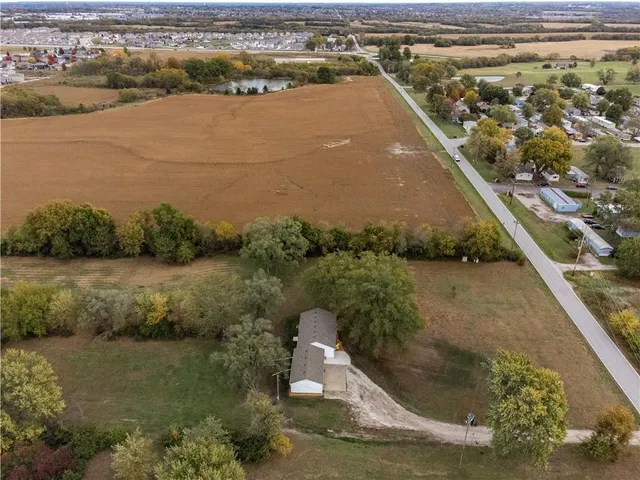 $550,000 | 730 East Cambridge Road, Belton, MO 64012