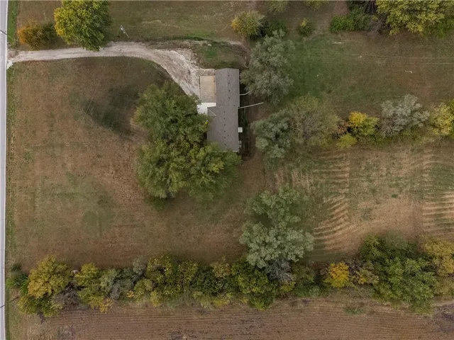 $550,000 | 730 East Cambridge Road, Belton, MO 64012