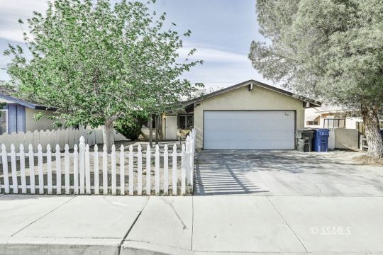 328 West Ward Avenue Ridgecrest, CA 93555 - Photo 1 of 21 Gallery Image 1
