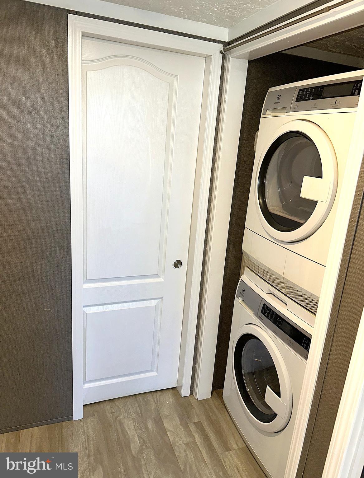 56 3rd Street Lothian, MD 20711 - Photo 19 of 25 a utility room with dryer and washer