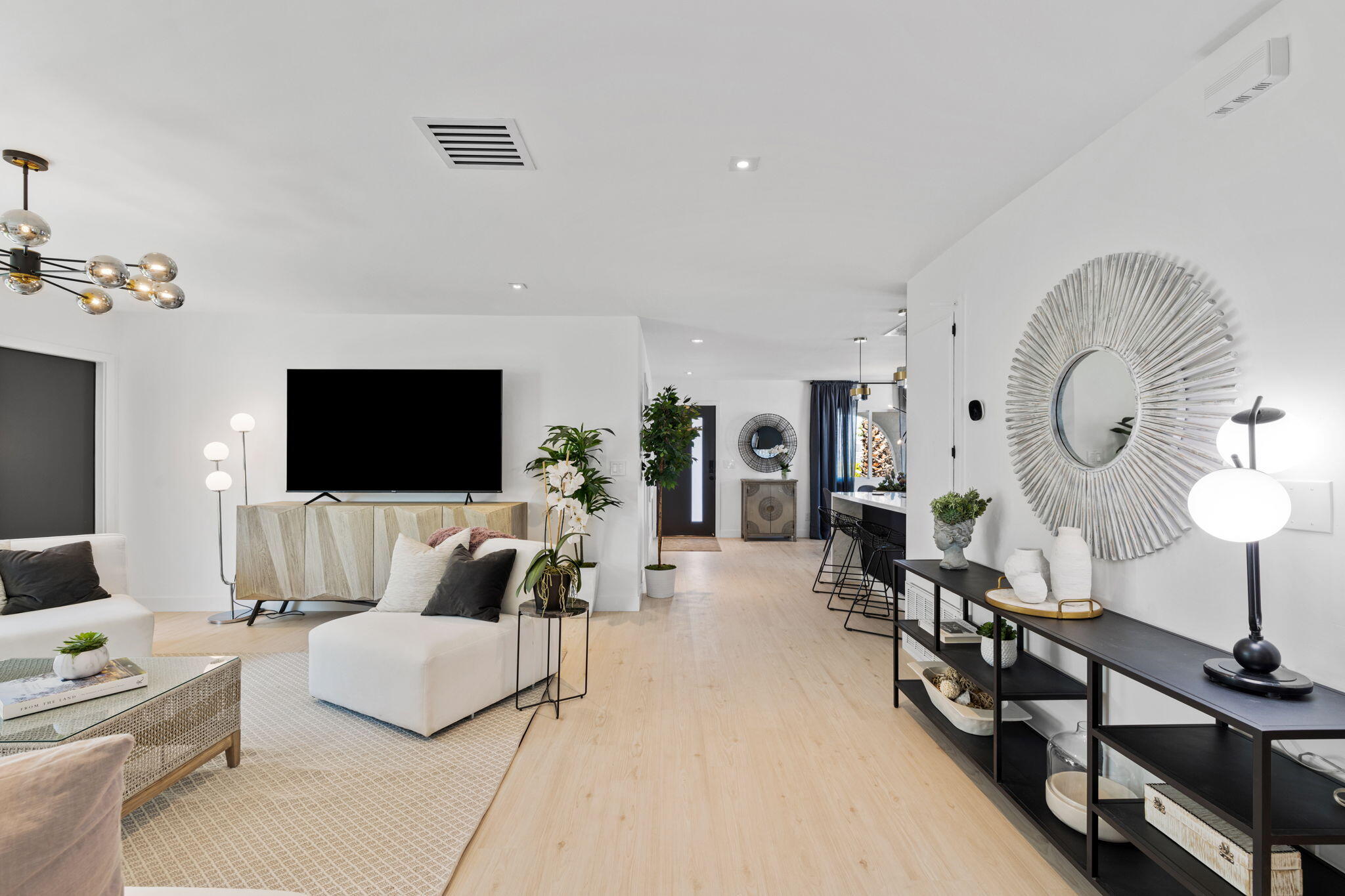 68175 Terrace Road Cathedral City, CA 92234 - Photo 15 of 53 a living room with furniture and a flat screen tv