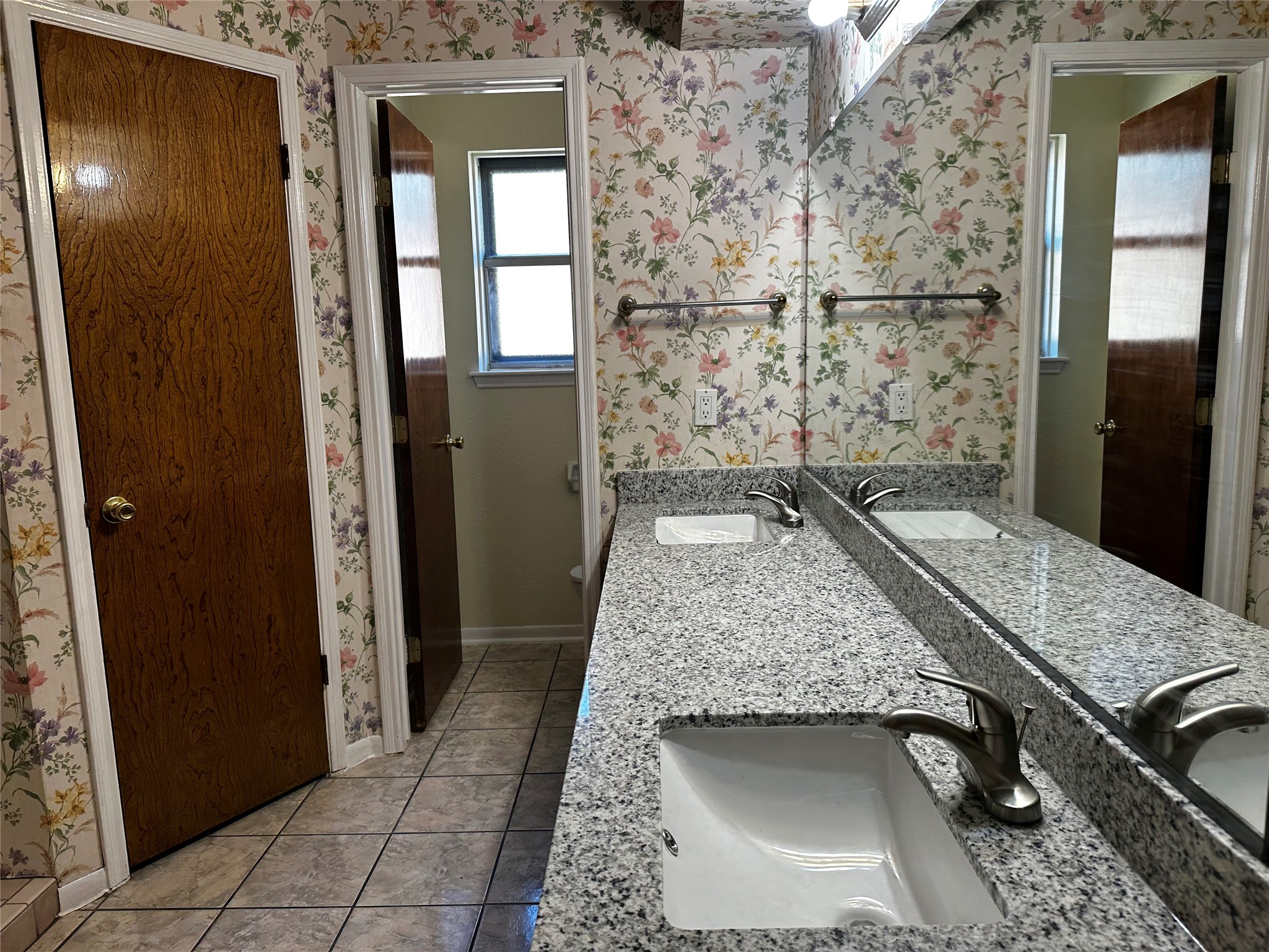 330 Maybrook Drive Houston, TX 77015 - Photo 13 of 22