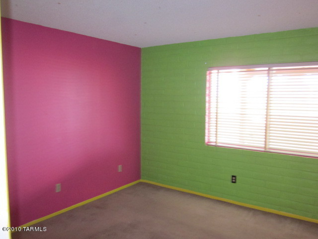 4301 West Drexel Road Tucson, AZ 85746 - Photo 7 of 12
