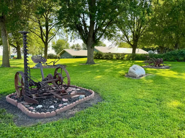 $379,900 | 46739 900th Street, Windom, MN 56101