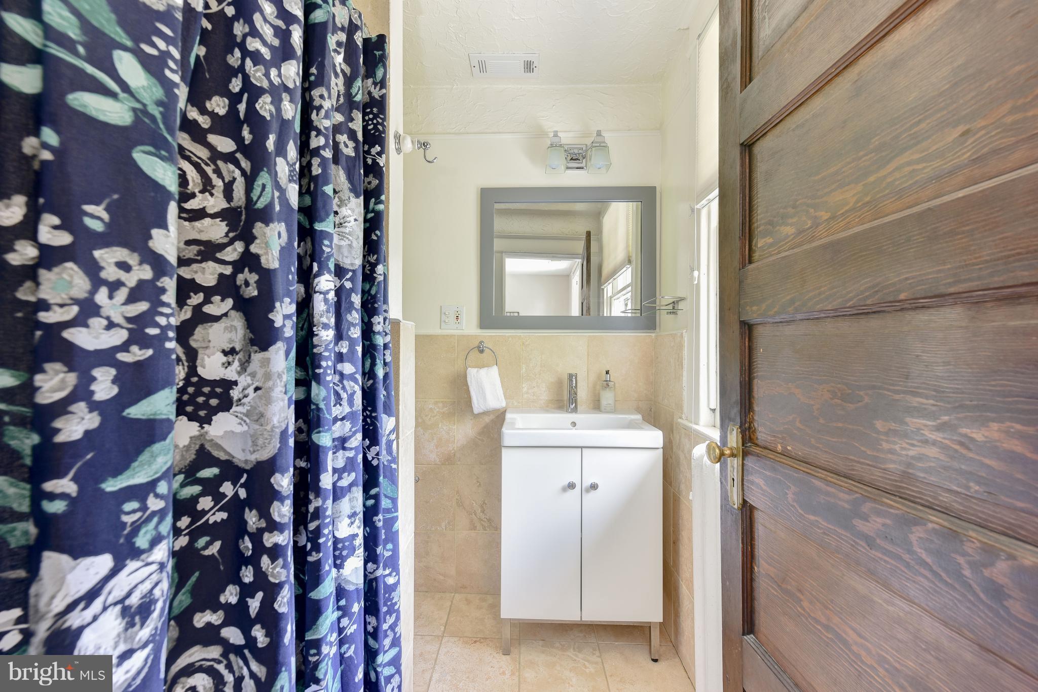 1207 Floral Street Northwest Washington, DC 20012 - Photo 17 of 29 Bath (Master)