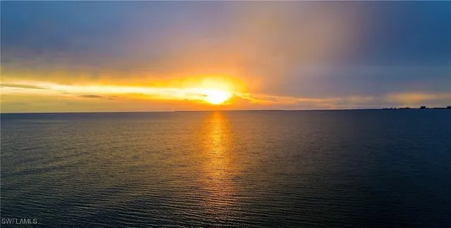 a view of an ocean view