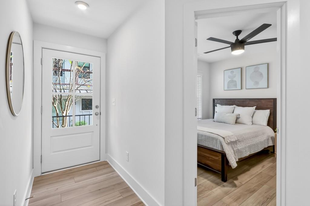 4455 Dandelion Lane Atlanta, GA 30342 - Photo 4 of 44