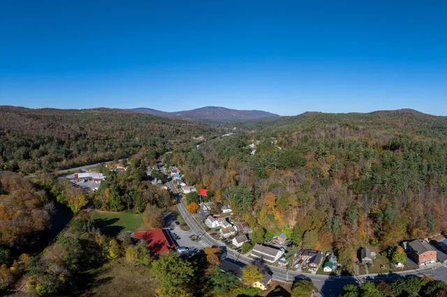 $799,000 | 329 Main Street, Cavendish, VT 05153