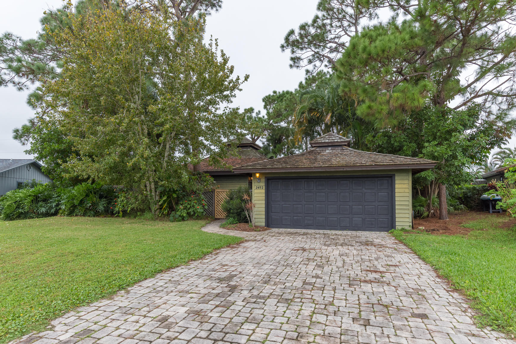 2452 Southeast Pinero Road Port St. Lucie, FL 34952 - Photo 1 of 33 WALPHOTOGRAPHY.COM--2