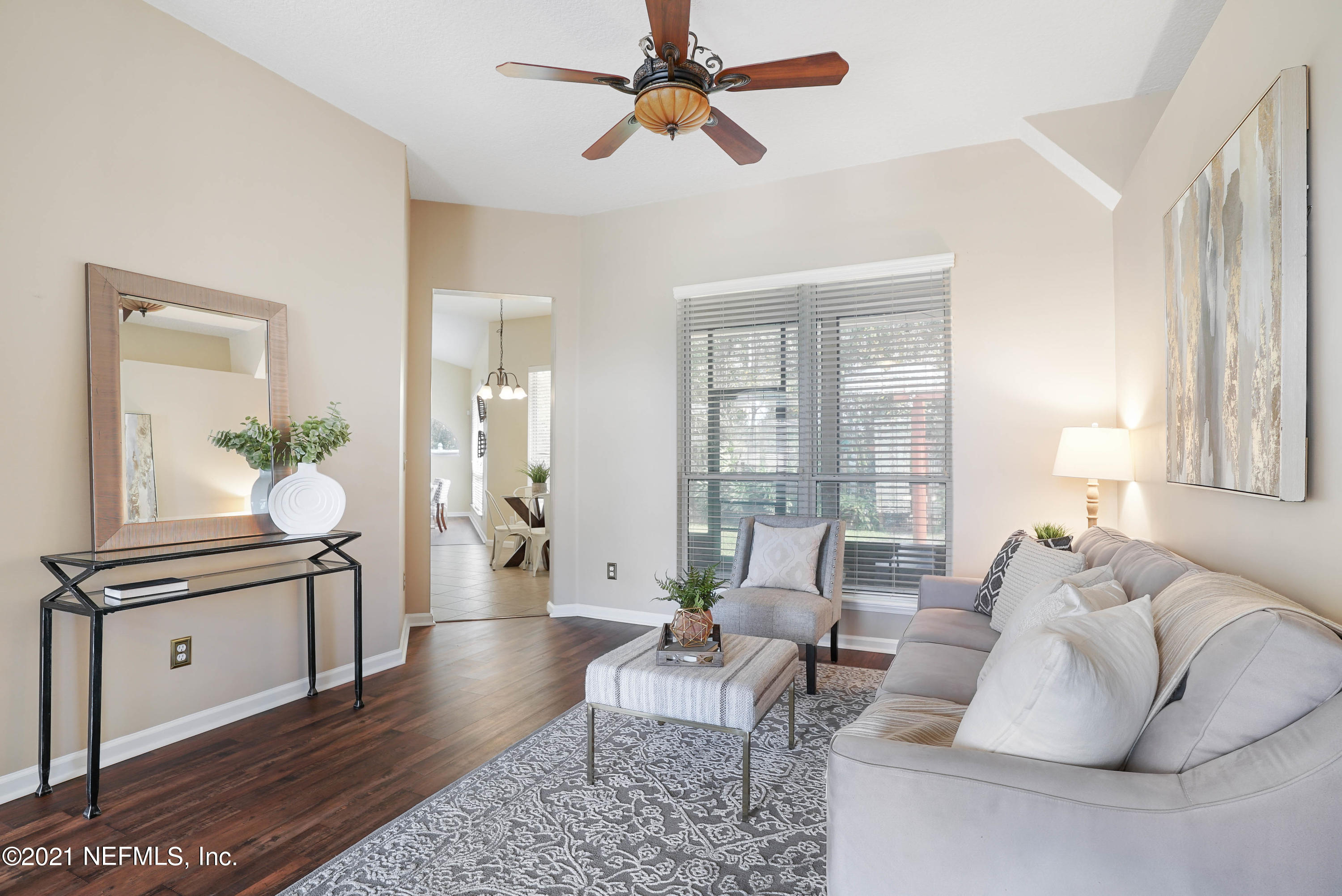 824 Reflection Cove Road East Jacksonville, FL 32218 - Photo 2 of 26 Living Room