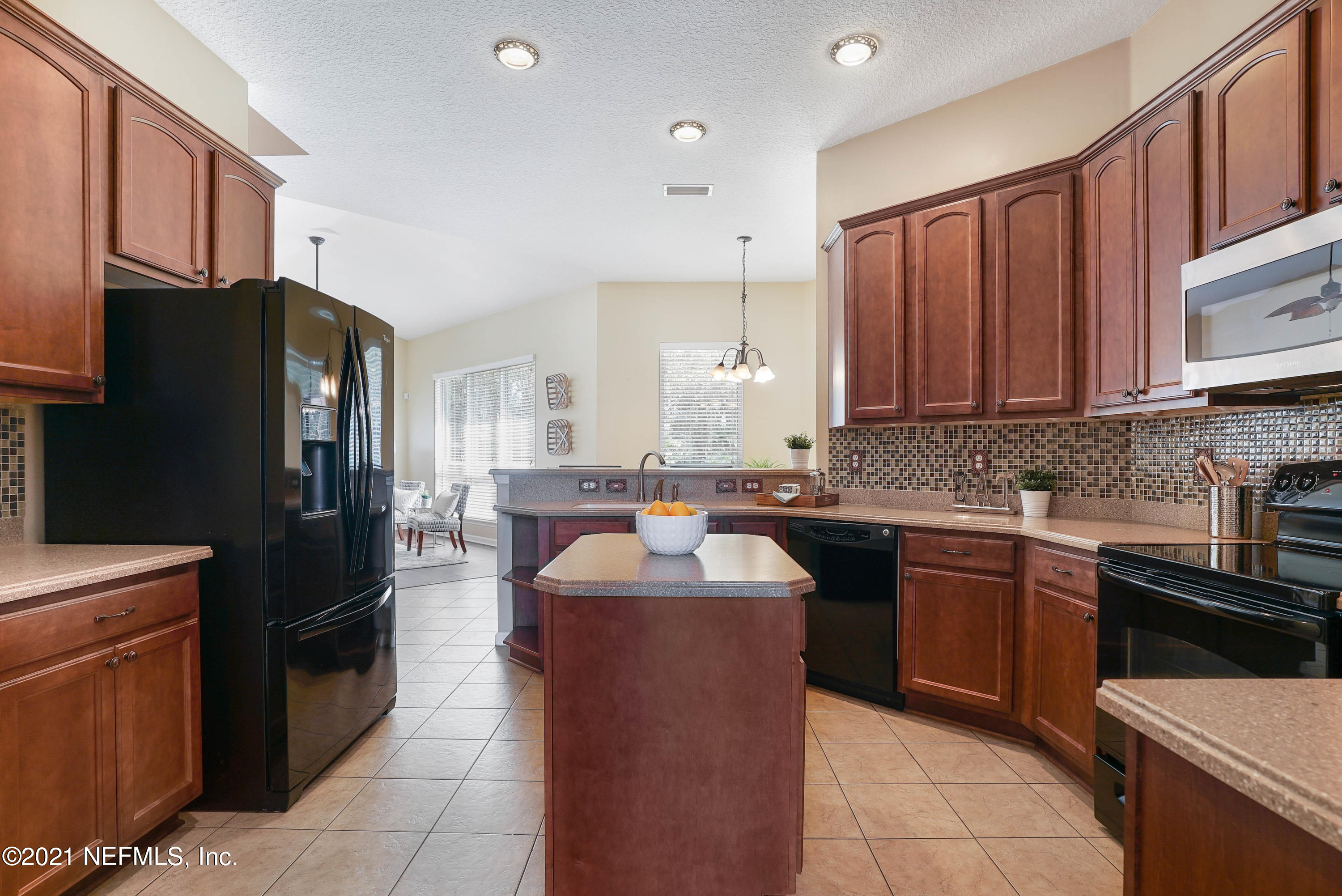 824 Reflection Cove Road East Jacksonville, FL 32218 - Photo 5 of 26 Kitchen