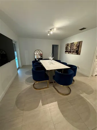 $9,500 | 5921 Southwest 17th Court, Unit 59212, Plantation, FL 33317