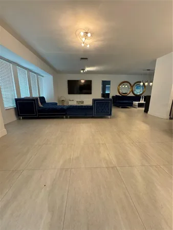 $9,500 | 5921 Southwest 17th Court, Unit 59212, Plantation, FL 33317