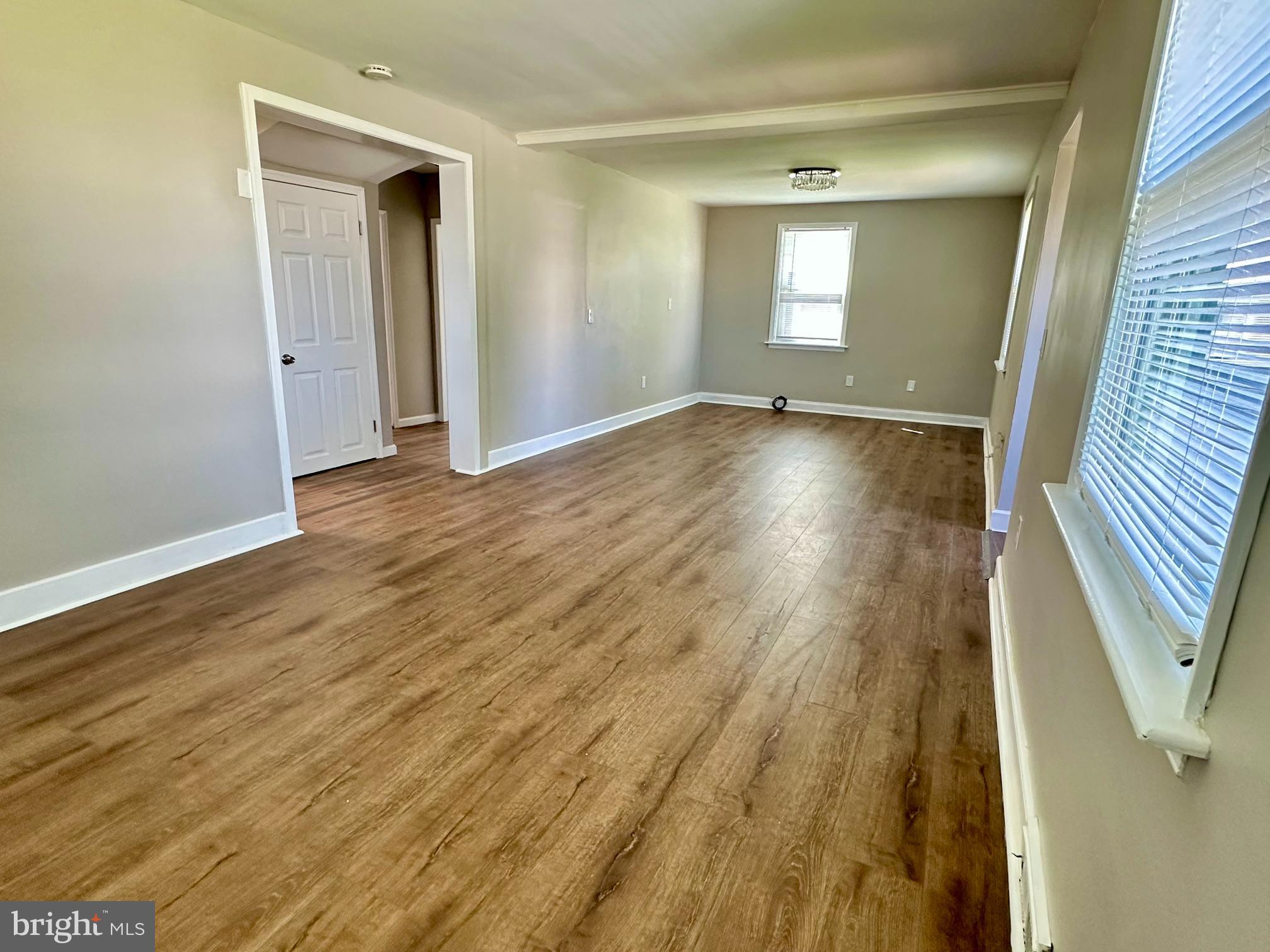 5215 Muth Avenue Baltimore, MD 21207 - Photo 5 of 37