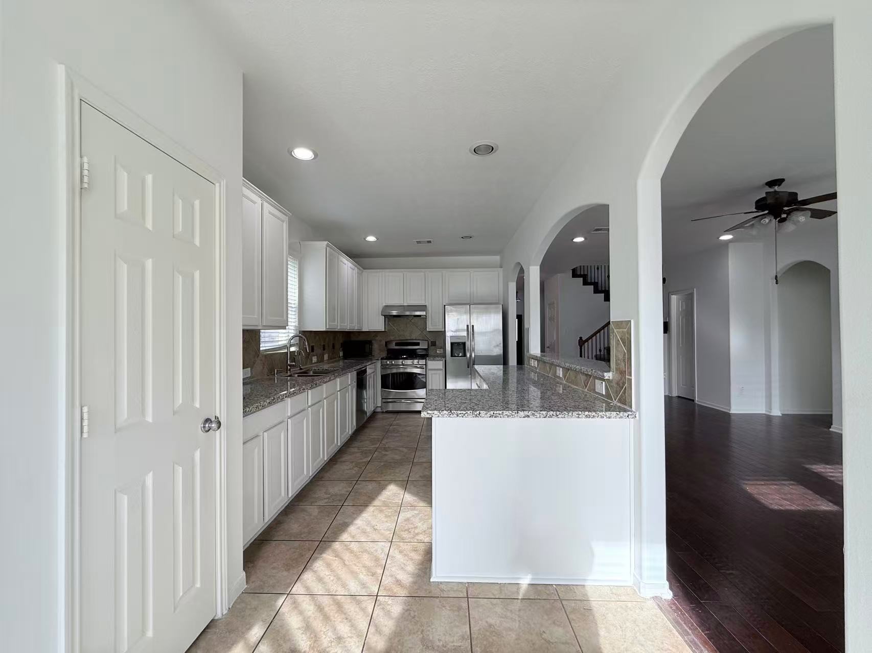 2814 Ridgeglen Lane Houston, TX 77082 - Photo 17 of 36
