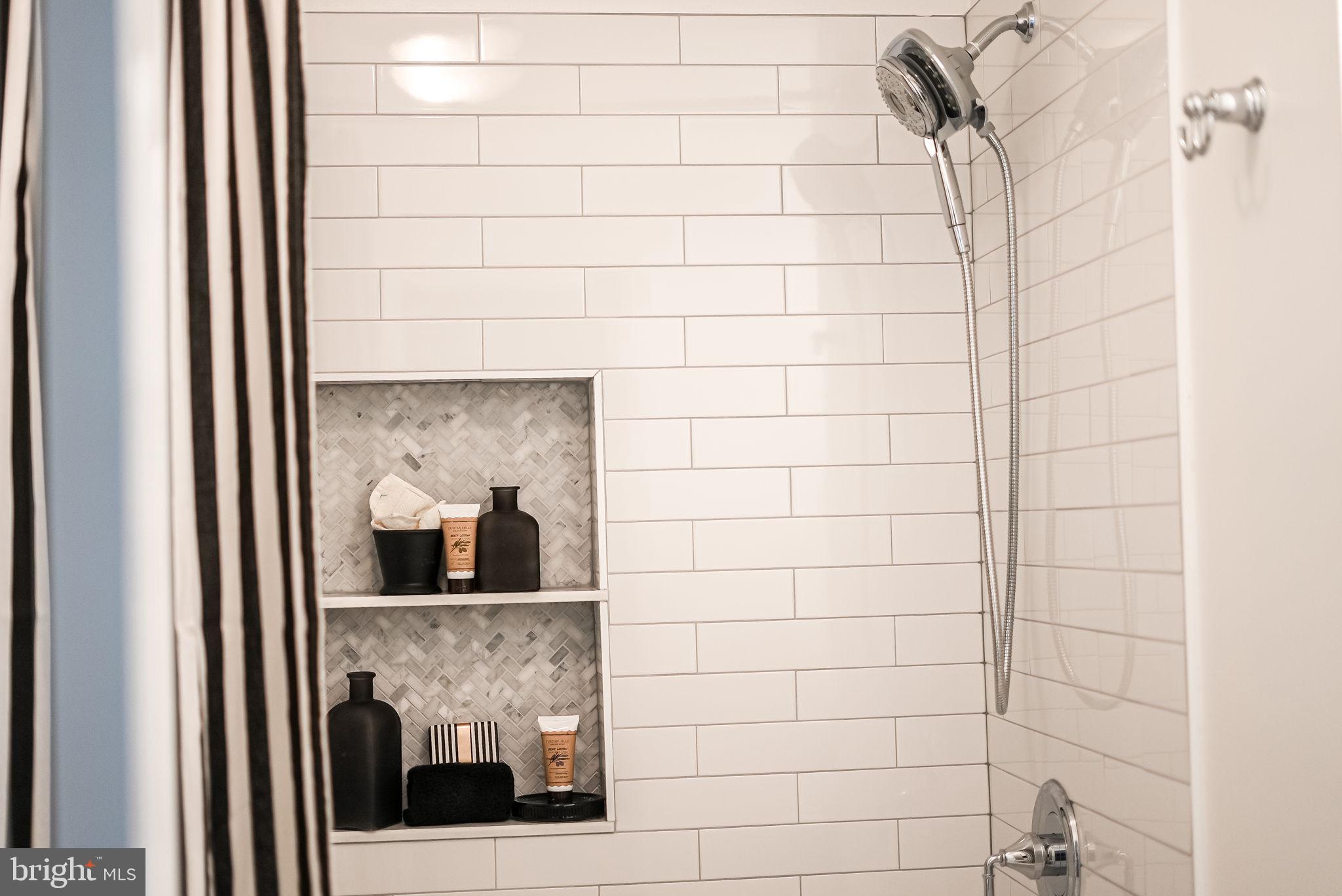 7210 Olde Lantern Way Springfield, VA 22152 - Photo 12 of 52 Stunning Second Full Bathroom, Upper Level