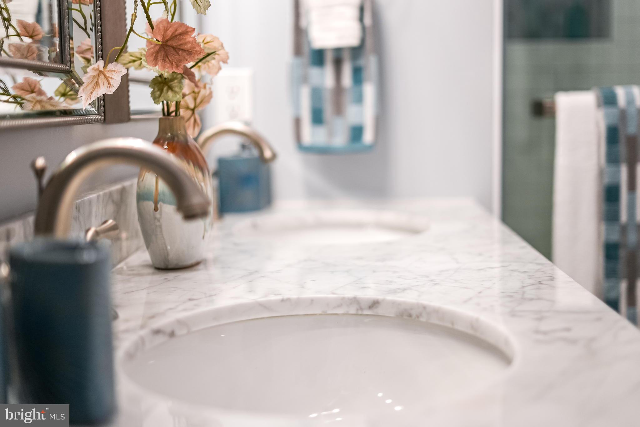 7210 Olde Lantern Way Springfield, VA 22152 - Photo 4 of 52 Beautiful Renovated Ensuite Primary Bathroom