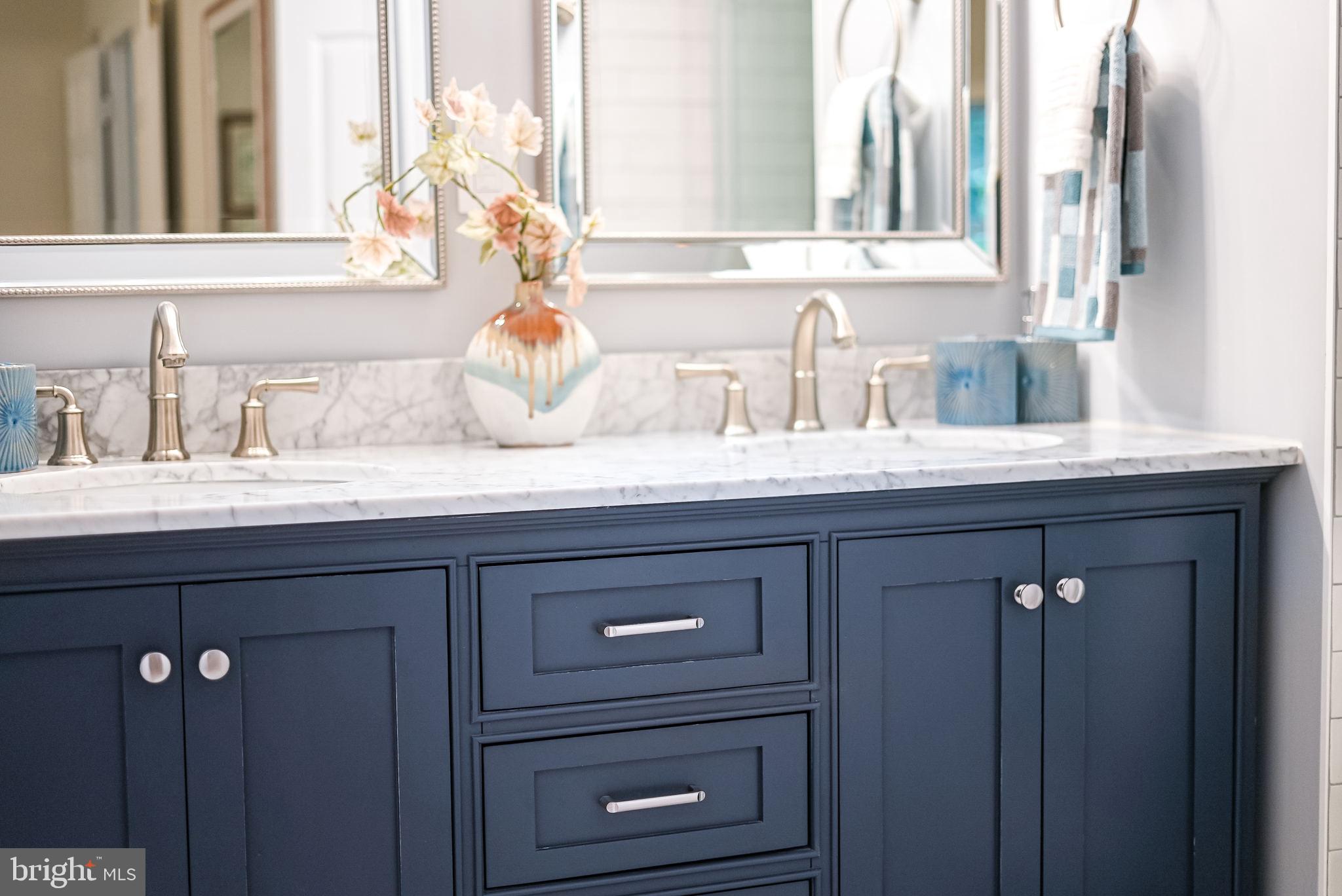 7210 Olde Lantern Way Springfield, VA 22152 - Photo 6 of 52 Beautiful Renovated Ensuite Primary Bathroom