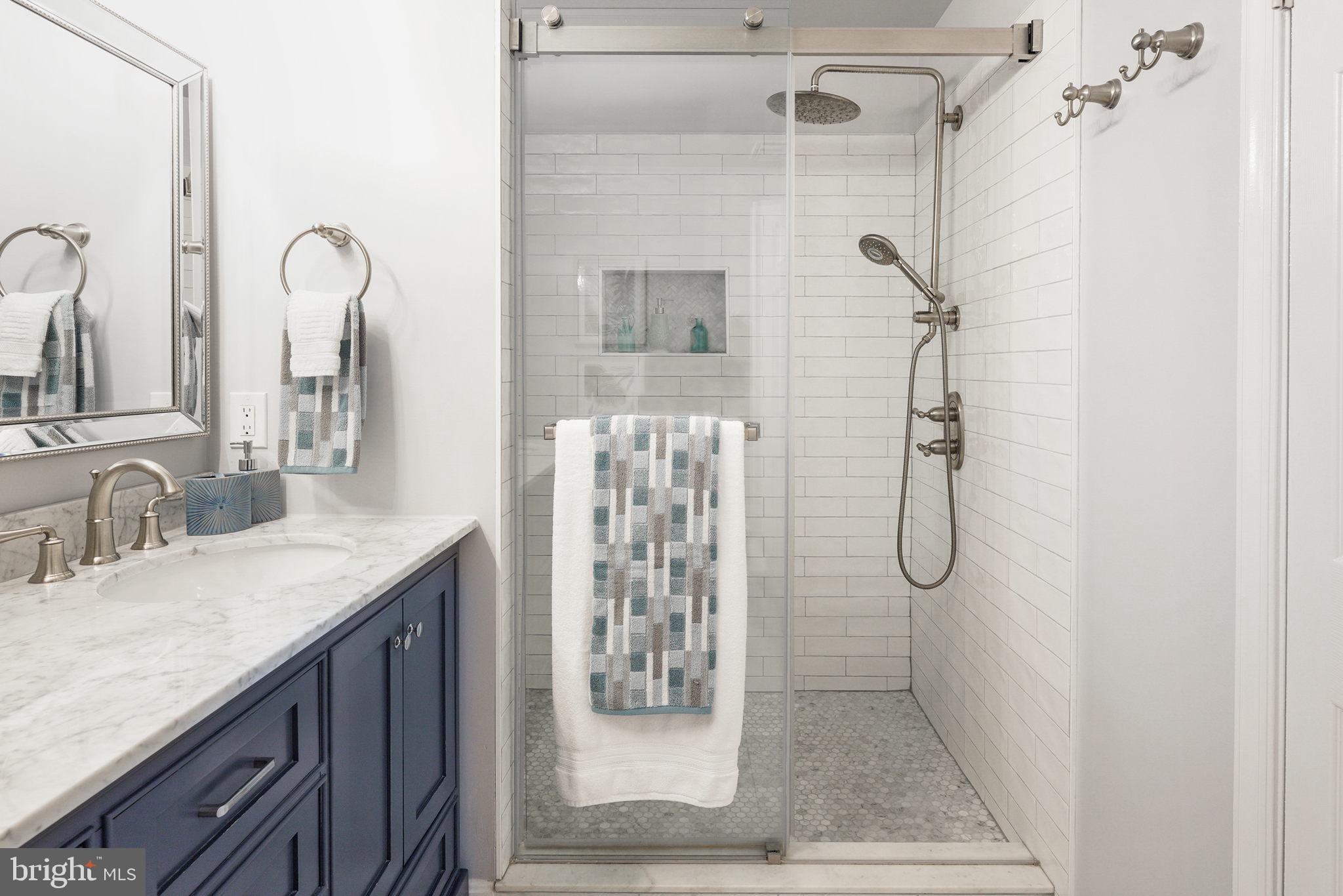 7210 Olde Lantern Way Springfield, VA 22152 - Photo 8 of 52 With Large walk-in Shower!