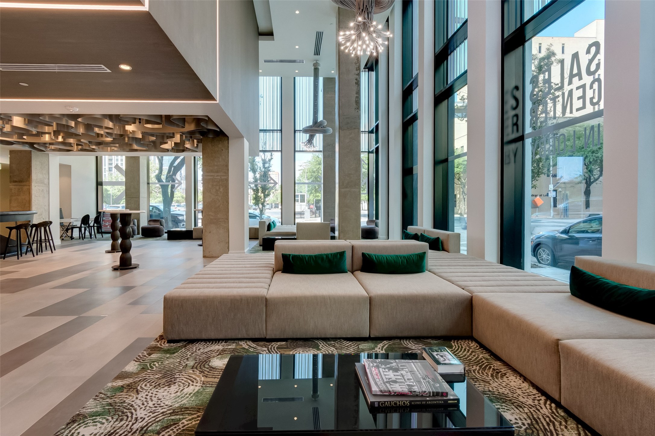 1211 Caroline Street, Unit 907 Houston, TX 77002 - Photo 4 of 38