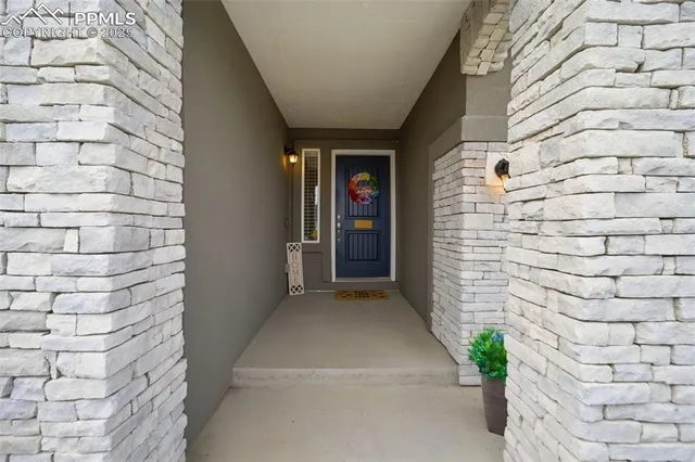 a view of an entrance door of the house