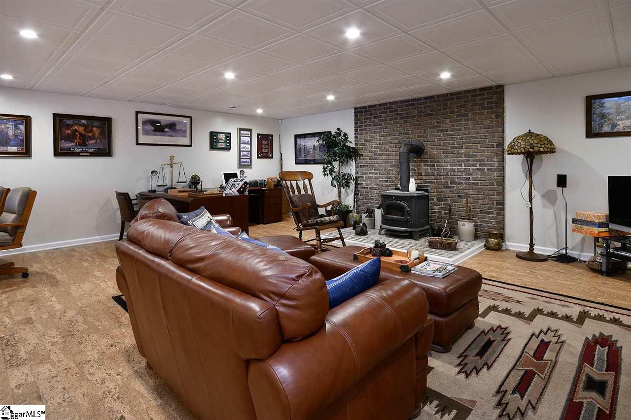 403 Lake Front Road Townville, SC 29689 - Photo 27 of 36 Gallery Image 27
