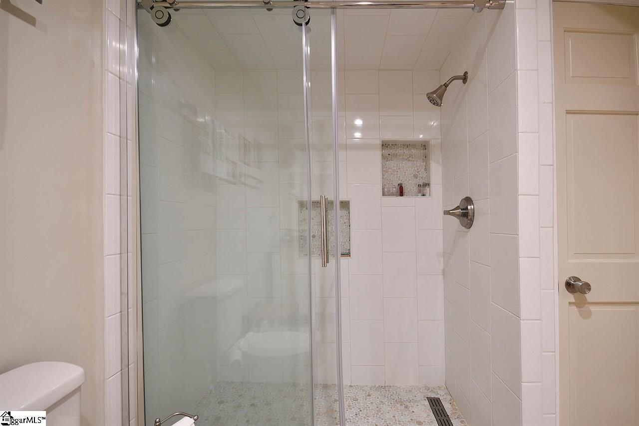 403 Lake Front Road Townville, SC 29689 - Photo 30 of 36 Gallery Image 30
