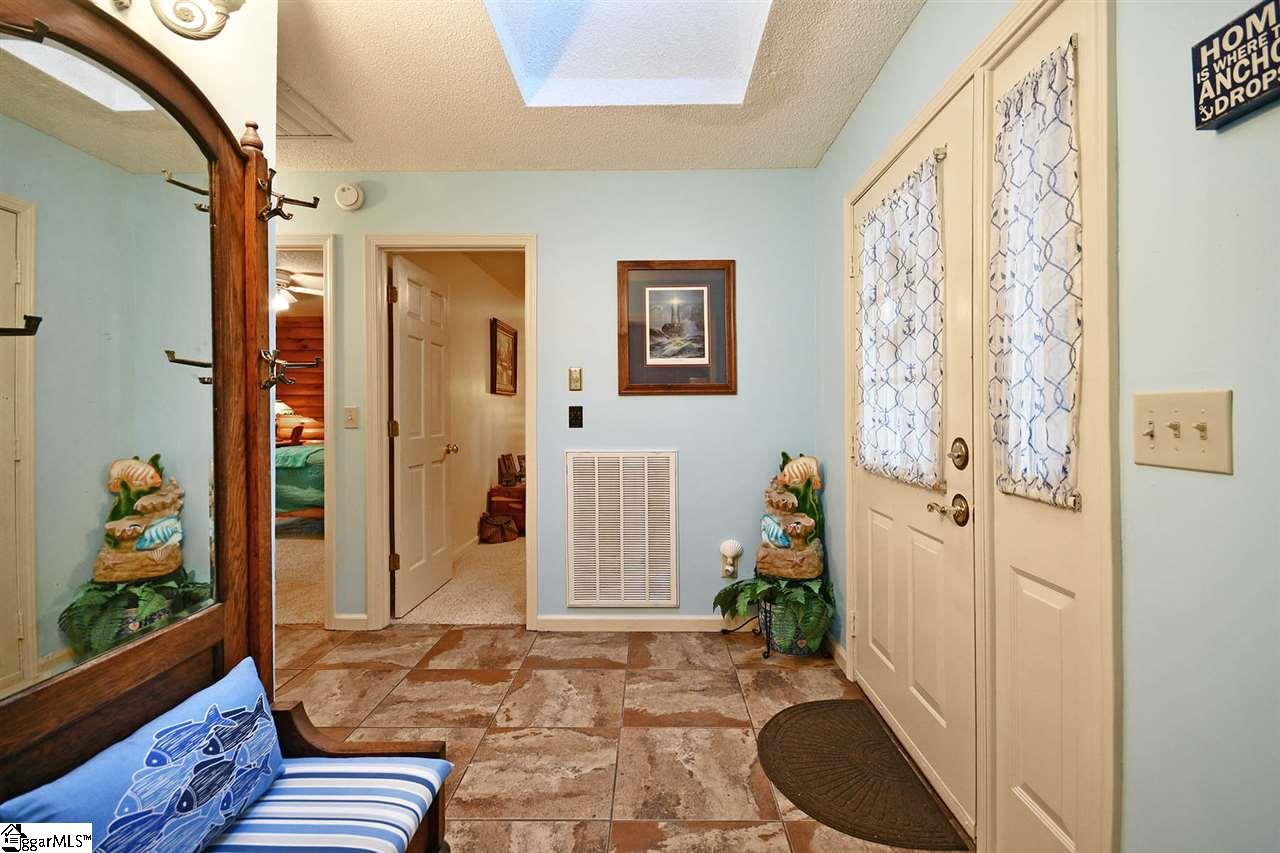 403 Lake Front Road Townville, SC 29689 - Photo 5 of 36 Gallery Image 5
