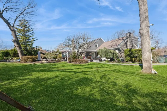 $4,899,000 | 123 Barrett Road, Lawrence, NY 11559