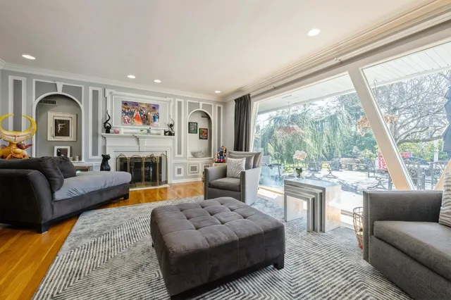 $4,899,000 | 123 Barrett Road, Lawrence, NY 11559