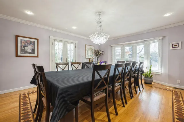 $4,899,000 | 123 Barrett Road, Lawrence, NY 11559