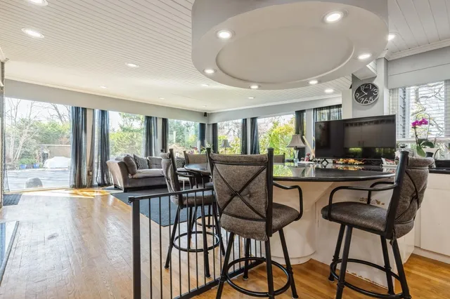 $4,899,000 | 123 Barrett Road, Lawrence, NY 11559