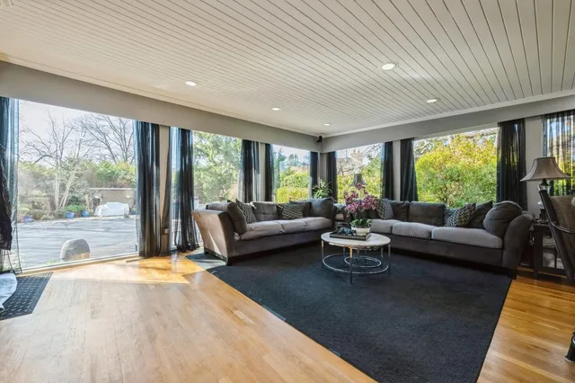 $4,899,000 | 123 Barrett Road, Lawrence, NY 11559