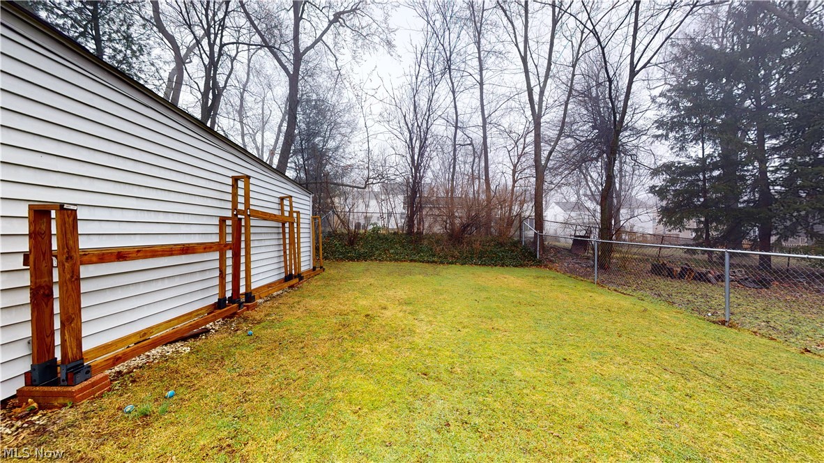 1527 Edgefield Road Lyndhurst, OH 44124 - Photo 23 of 25 Fenced in backyard