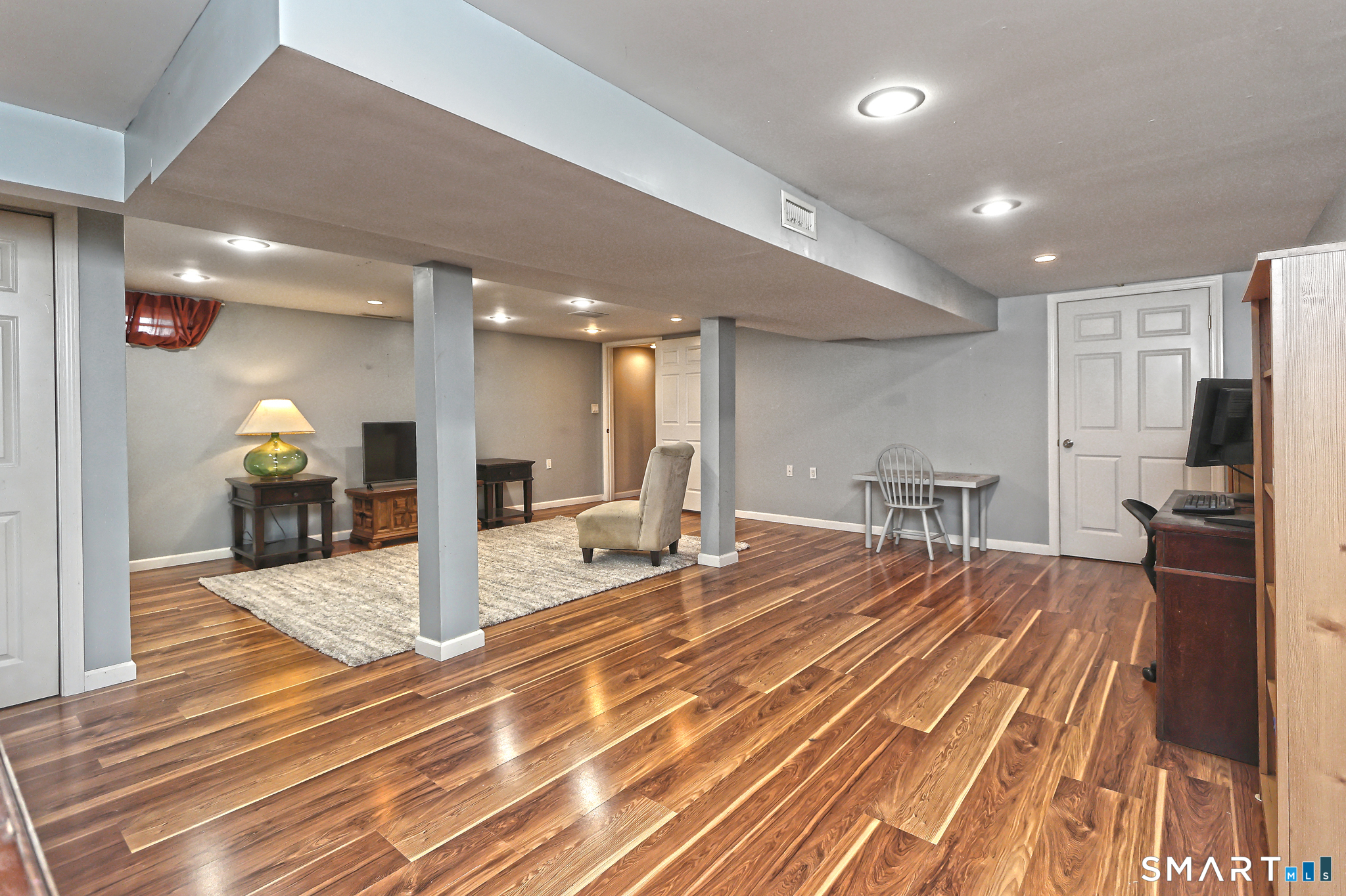 53 Pheasant Road West Haven, CT 06516 - Photo 31 of 39 a lobby with furniture and wooden floor