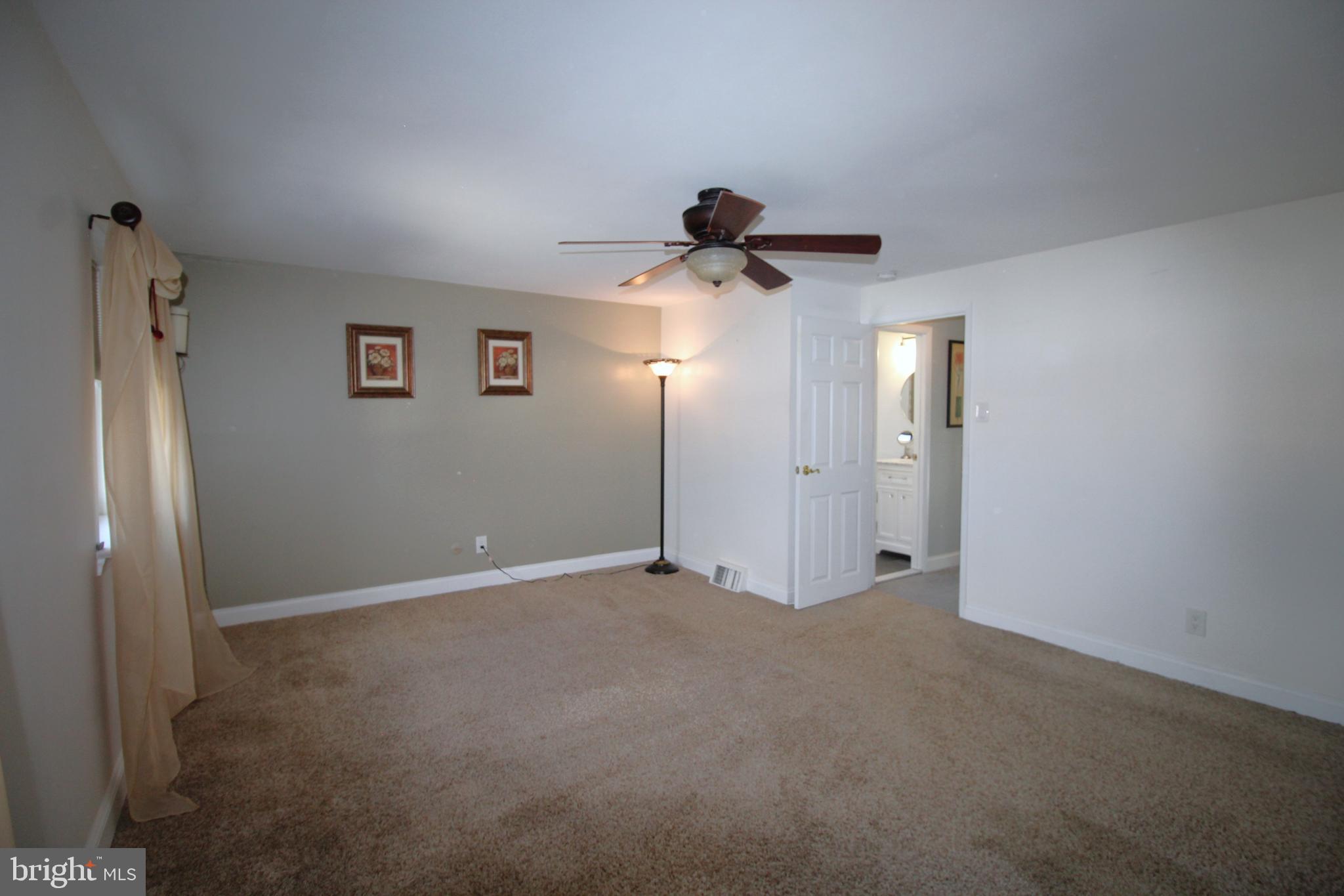 12631 Richton Road Philadelphia, PA 19154 - Photo 21 of 33 Gallery Image 21