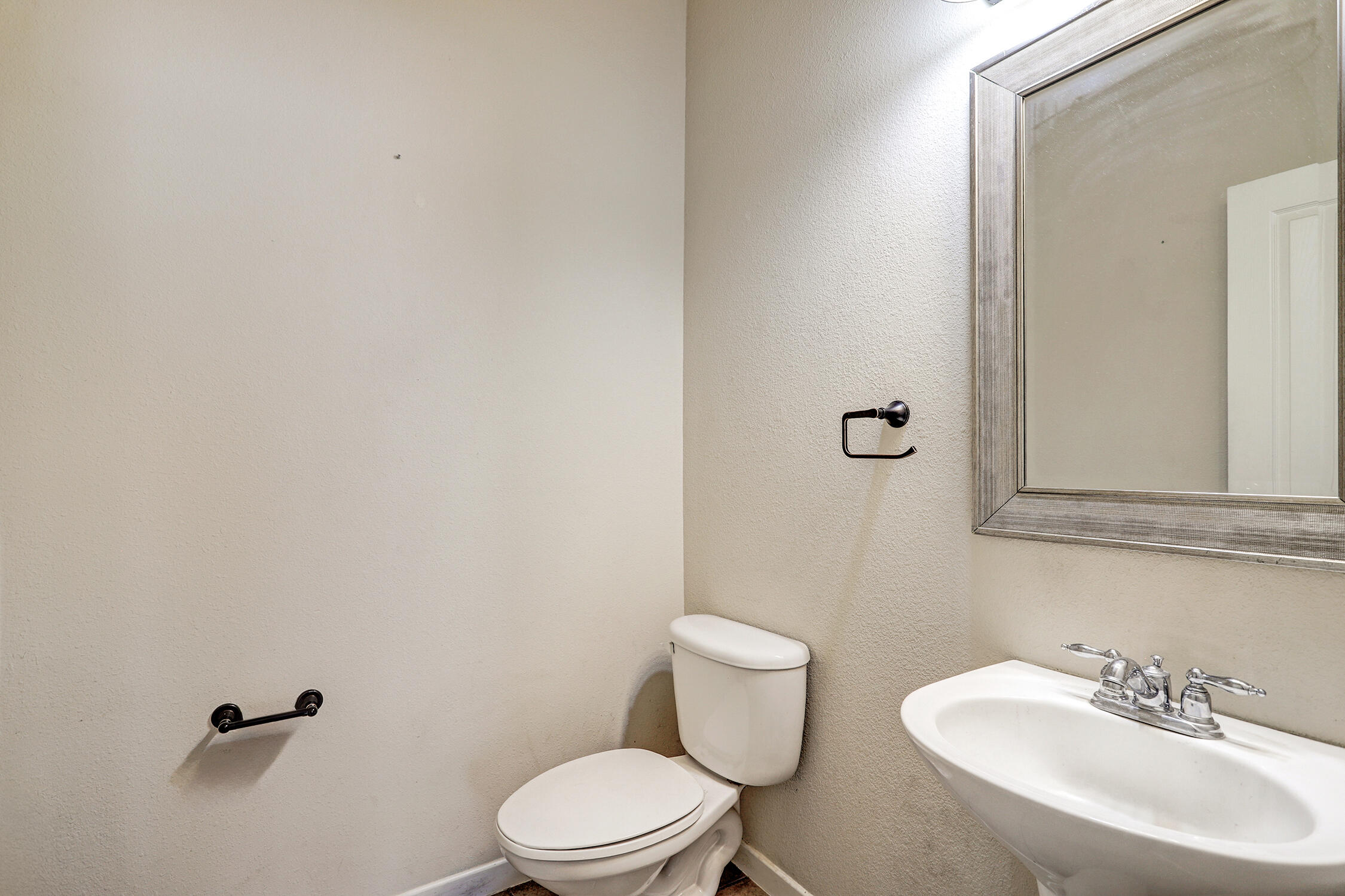 2205 Mayapan Road Southeast Rio Rancho, NM 87124 - Photo 12 of 28 Gallery Image 12