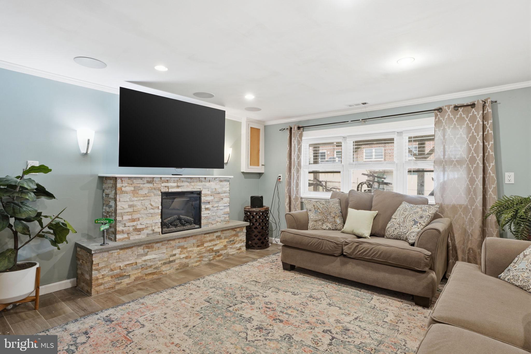 12748 Minden Road Philadelphia, PA 19154 - Photo 22 of 36 Gallery Image 22