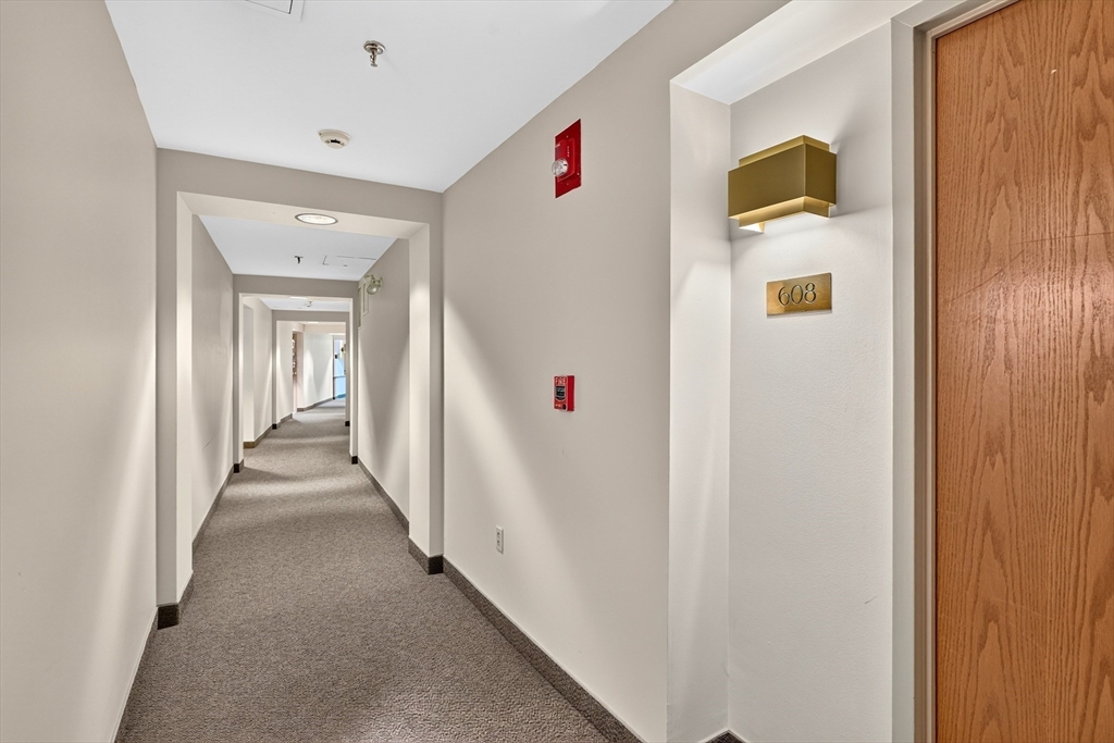 269 Cambridge Road, Unit 608 Woburn, MA 01801 - Photo 20 of 38