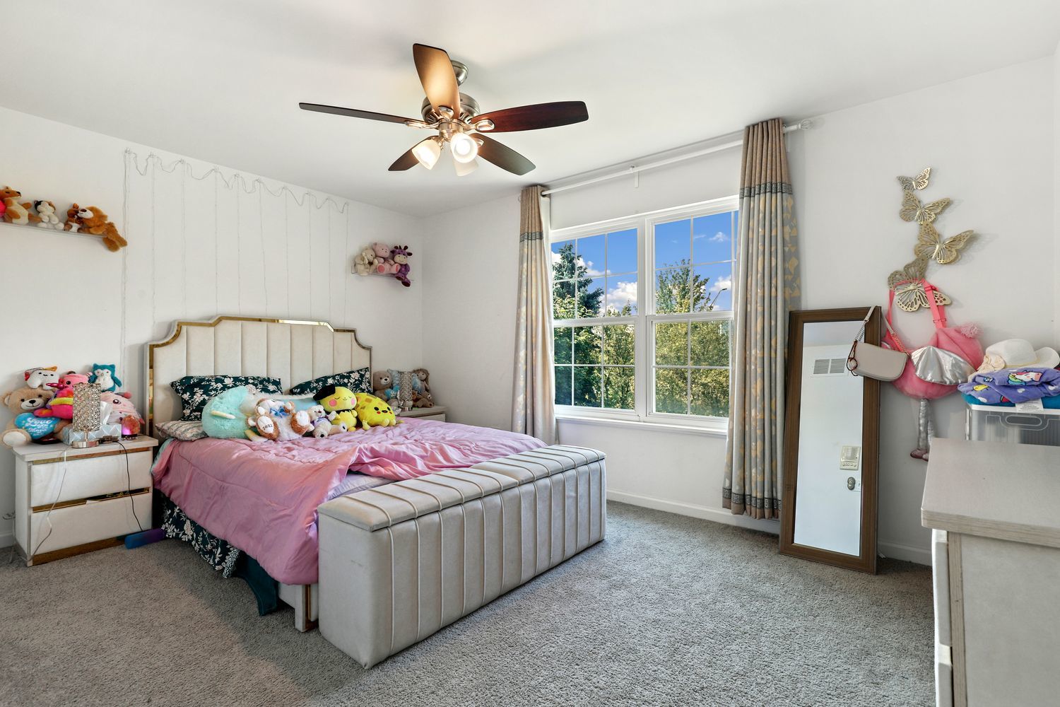 320 Claridge Circle Bolingbrook, IL 60440 - Photo 18 of 27 a bedroom with a bed and a chandelier