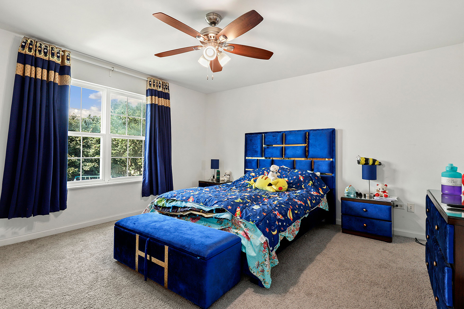 320 Claridge Circle Bolingbrook, IL 60440 - Photo 19 of 27 a bedroom with bed and window