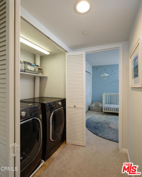 10918 Morrison Street, Unit 12 North Hollywood, CA 91601 - Photo 24 of 28 a view of utility room and washer