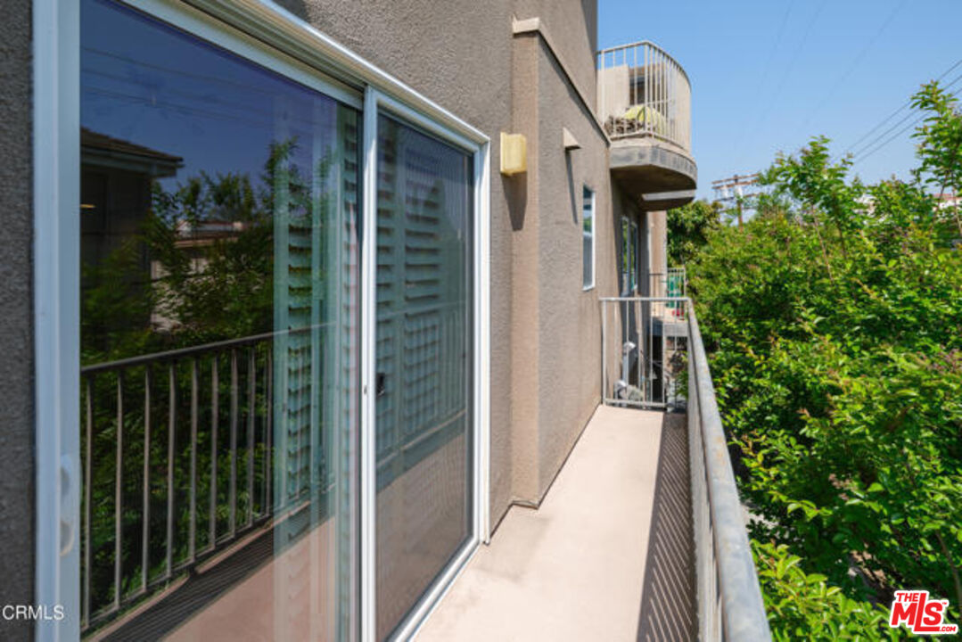 10918 Morrison Street, Unit 12 North Hollywood, CA 91601 - Photo 28 of 28 a view of a house with staircase