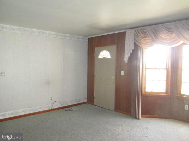 1106 Love Point Road Stevensville, MD 21666 - Photo 5 of 13 Living Room